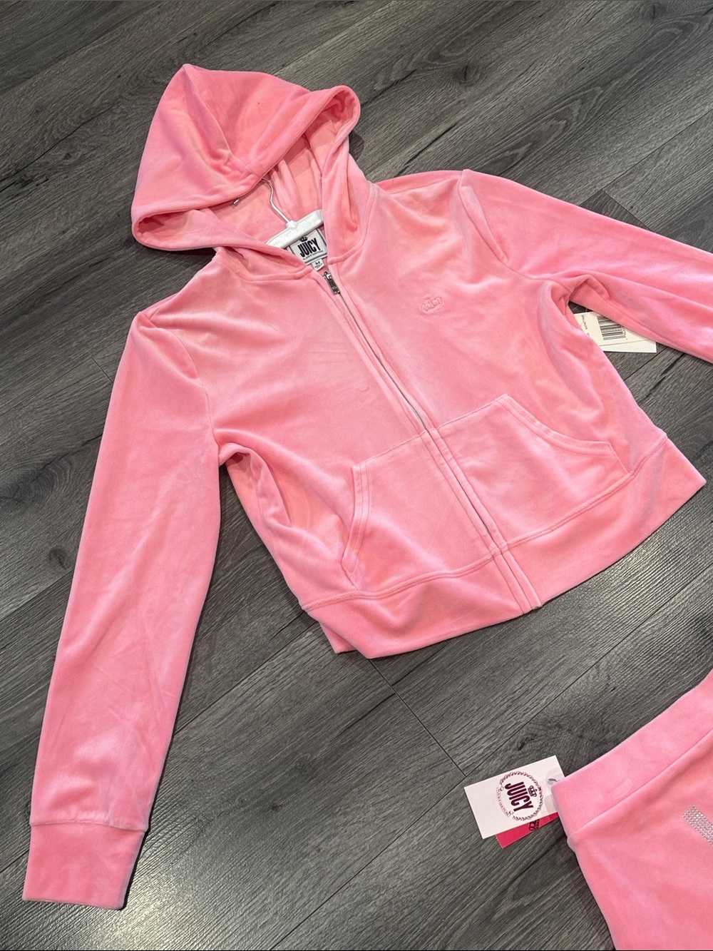 Juicy Couture Pink Velour Hooded Tracksuit Set with Rhinestone Logo - Picture 6 of 12